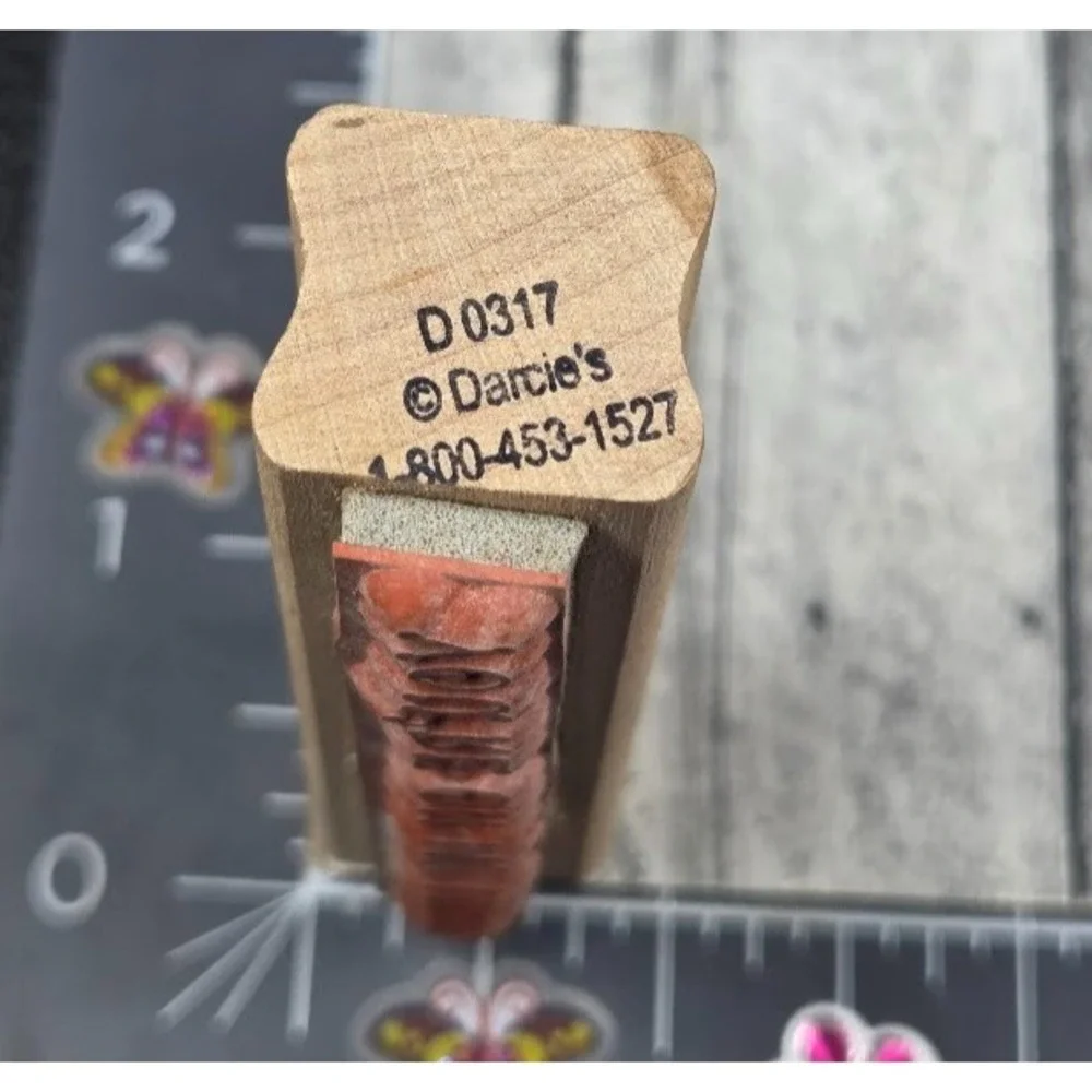 Darcie's You're On My Mind D0317 Greetings .75X3.25 Rubber Stamp Wood #Q108